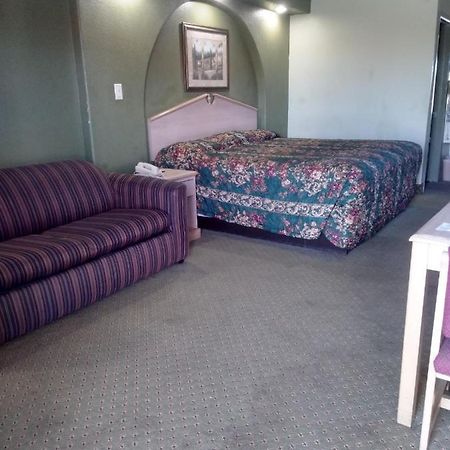 Budget Inn San Antonio Downtown I-10 East Экстерьер фото
