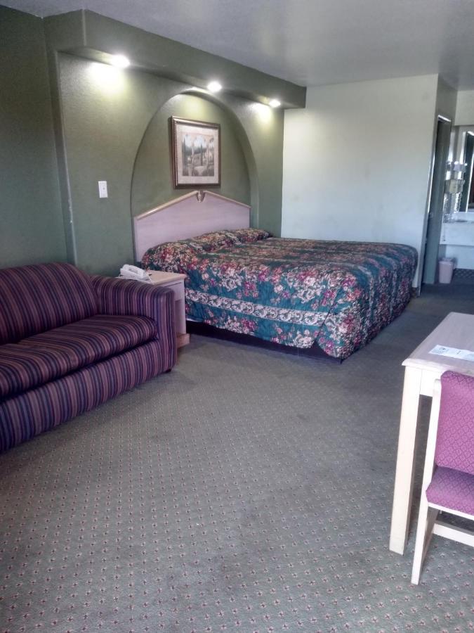 Budget Inn San Antonio Downtown I-10 East Экстерьер фото