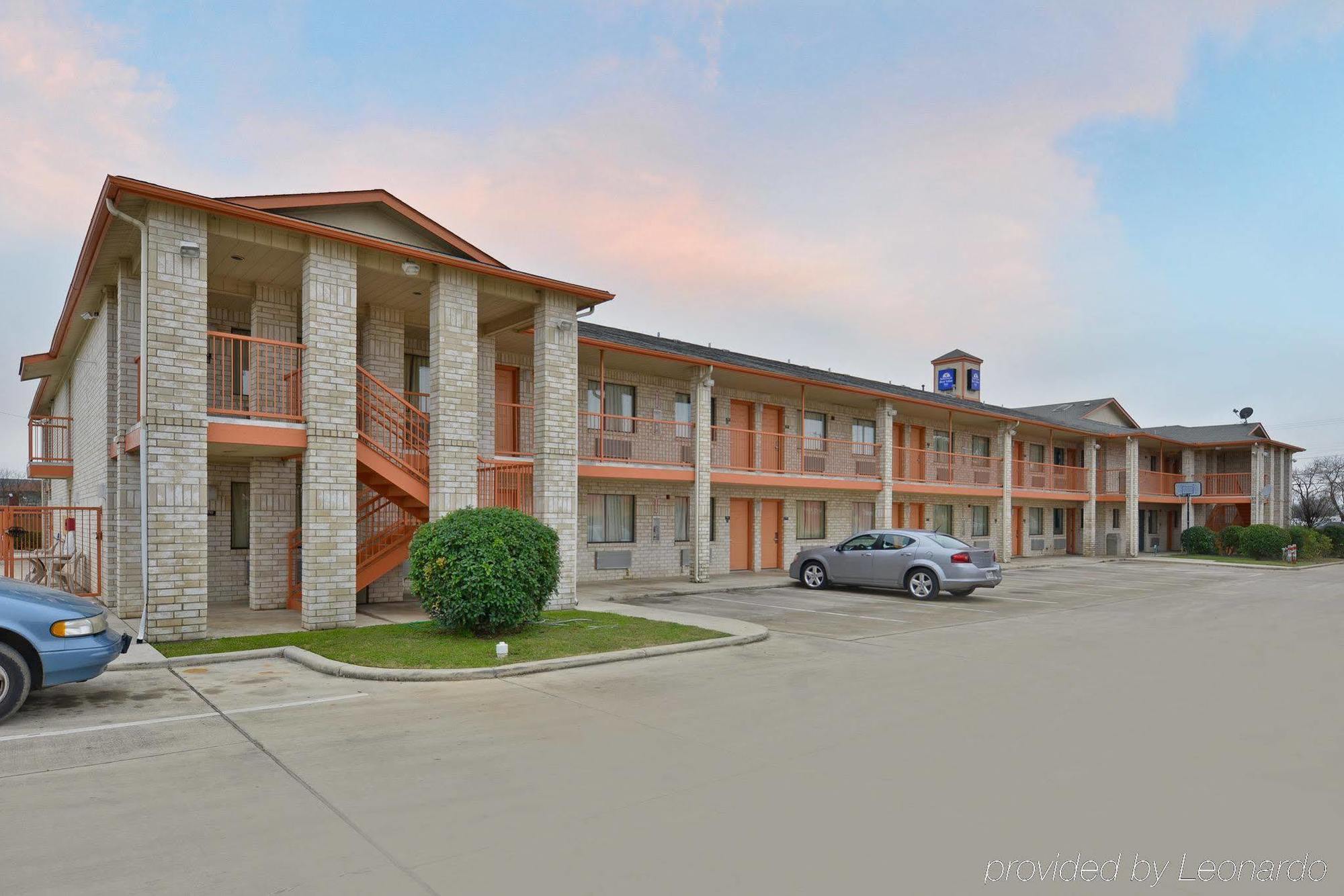 Budget Inn San Antonio Downtown I-10 East Экстерьер фото